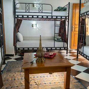 Hostel Amour D'Auberge